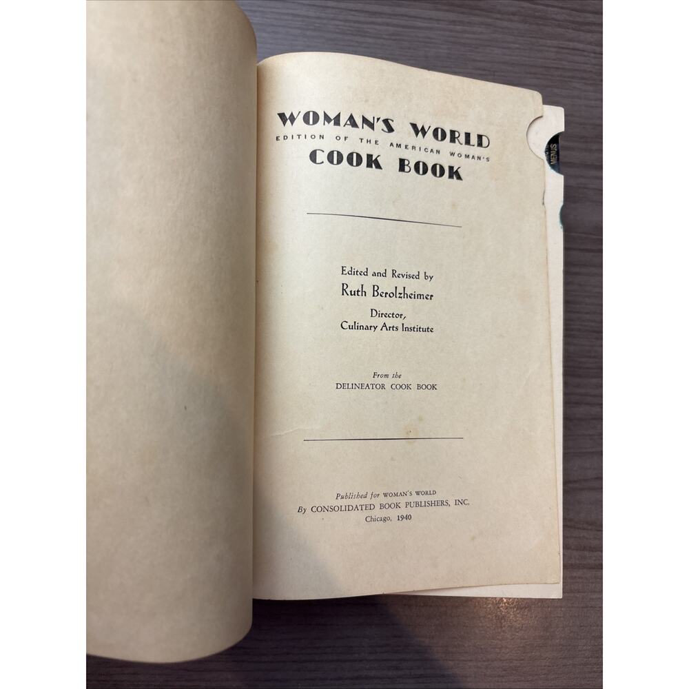 Vintage 1939 - Woman's World Edition of the American Woman's Cook Book - Picture 9 of 12